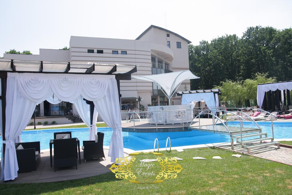 Hotel Magic Gt Trivale Piteşti Exterior foto